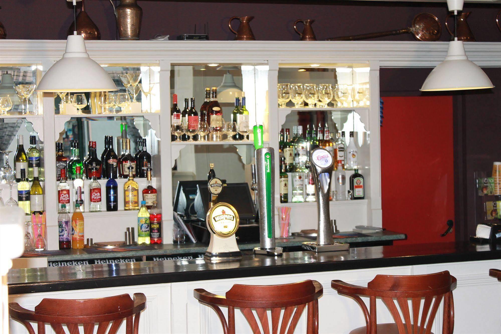 The Clonakilty Hotel Екстериор снимка